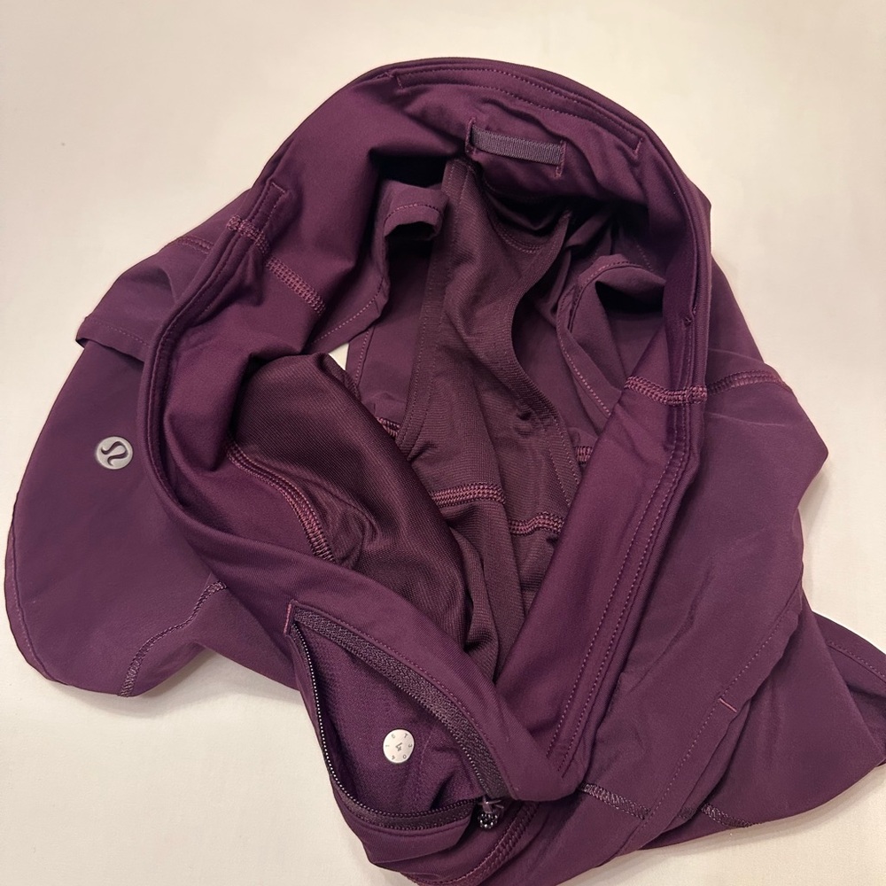 Lululemon Speed Short 2.5”LR*4-Way Stretch, Size 4 - Picture 8 of 11